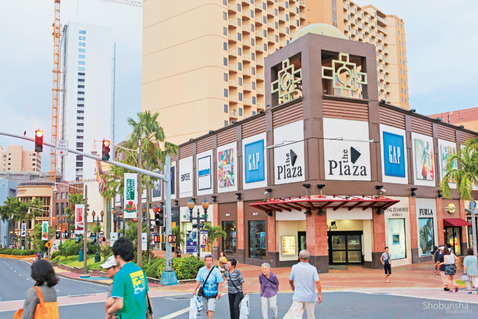 【観光客多数】グアム中心に立地する複合施設！ザ・プラザでお買い物 Fish & Tips