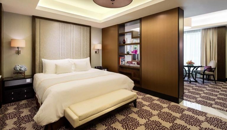 281706_16092014040046660165