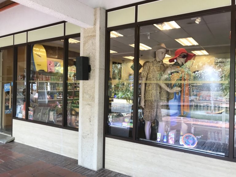 コンビニエンスストア風のホテル内売店