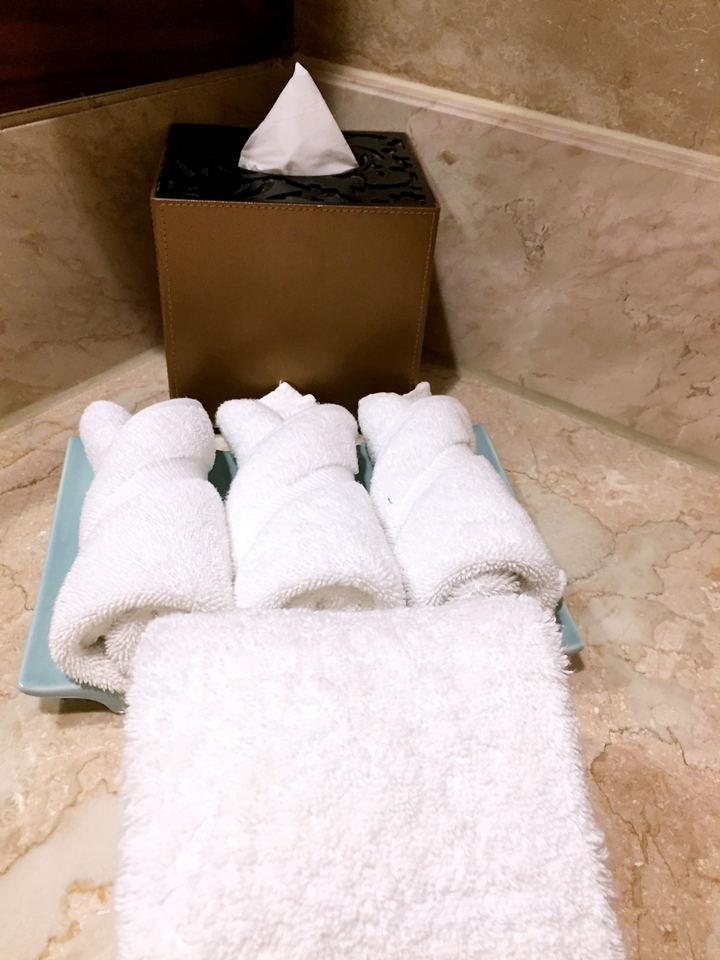 バスルーム_洗面タオルも十分に