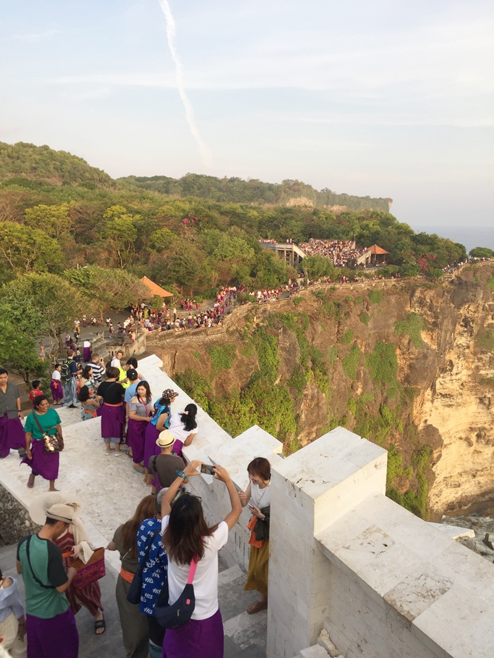 ケチャダンスのあるウルワツ