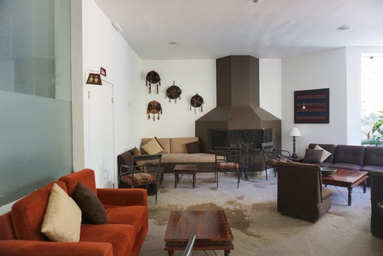 ホテルロビーのスペース。