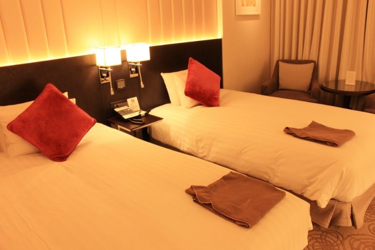 ベットのマットレスは硬めですが、硬すぎず寝心地は良かったです。