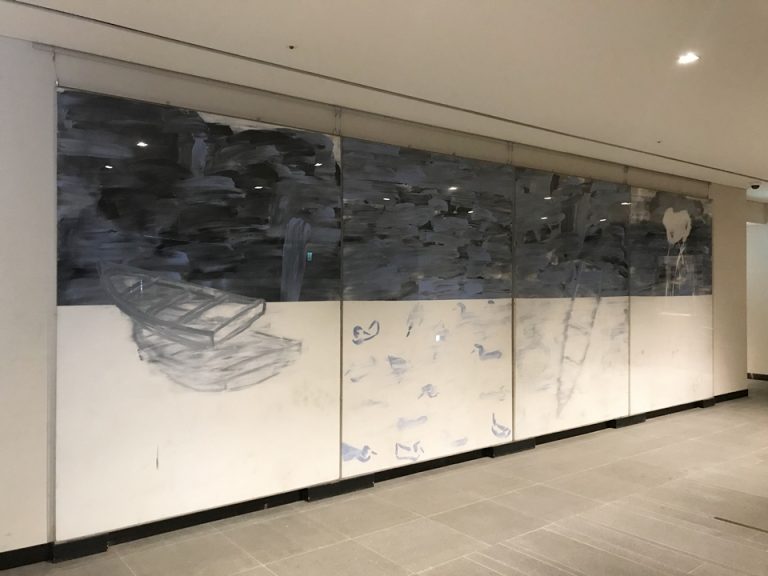 廊下・絵画
