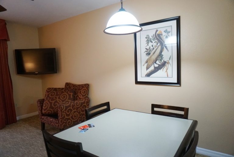 ヴィラ内ダイニングルーム