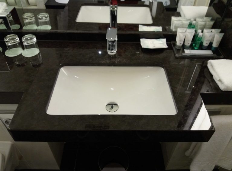 バスルーム シンク