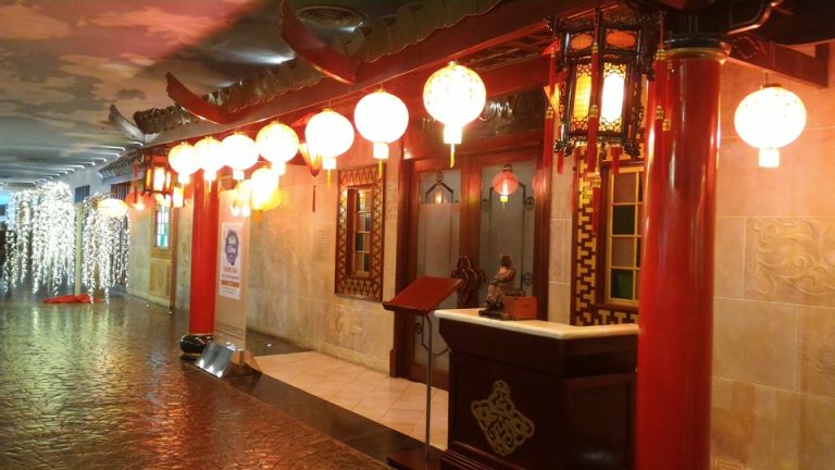 P_20180615_152621_中華料理外観(入口)