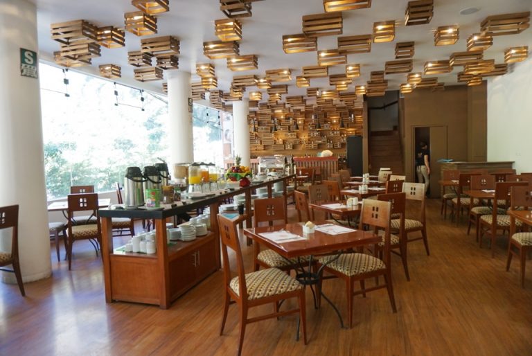 朝食を頂けるレストラン。