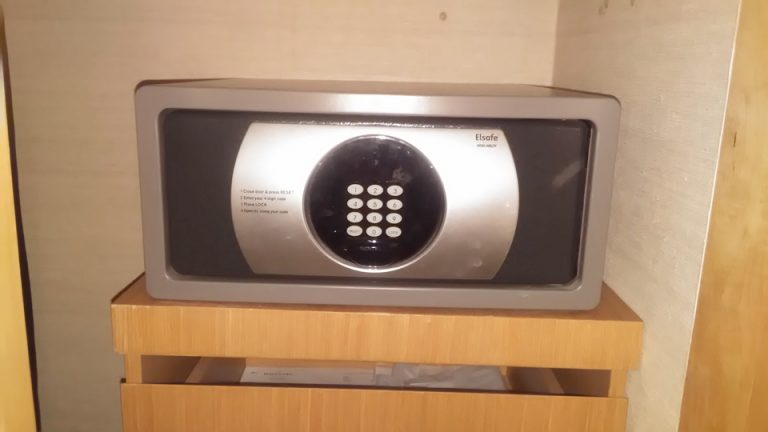 セーフティーボックス(閉じた状態)