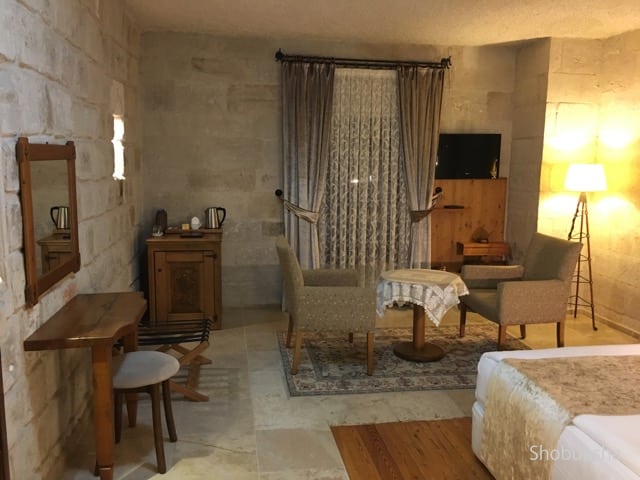 部屋全体 (2)