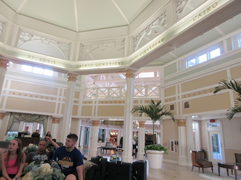 ロビー&フロント