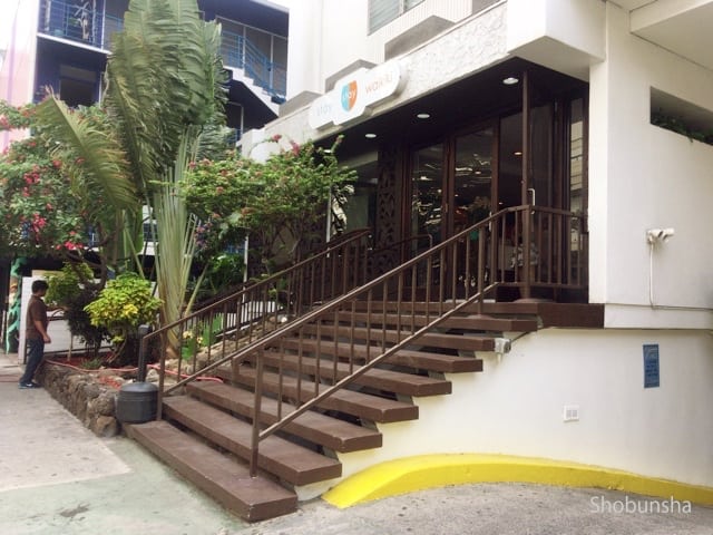 entrance_Fotor
