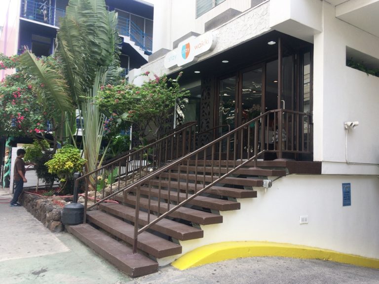 ホテルエントランス