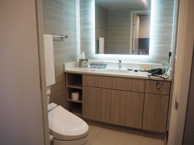 客室側から撮った浴室