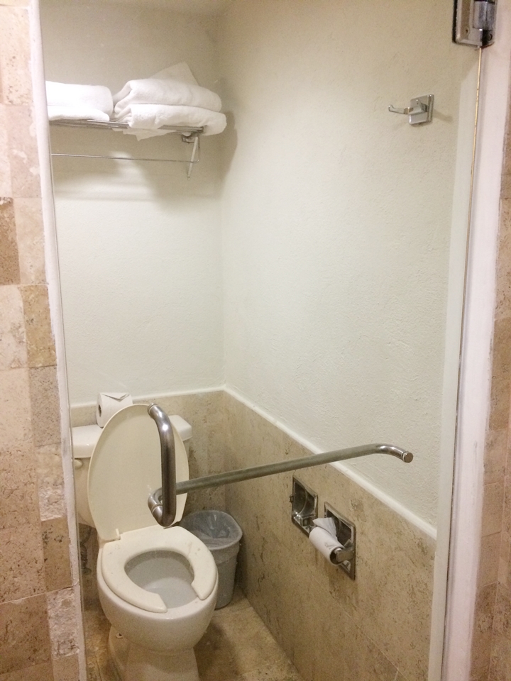 風呂場の扉が閉まっている状態で取った外側