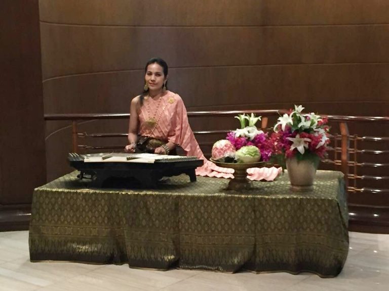 ロビーでは楽器の演奏も