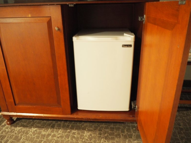 冷蔵庫閉めた状態