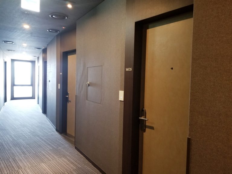 16階部屋付近廊下