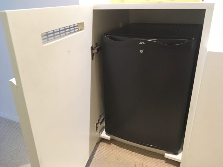 冷蔵庫閉じた状態02