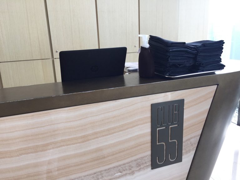 クラブラウンジ入口