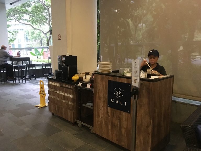 目玉焼きの調理01