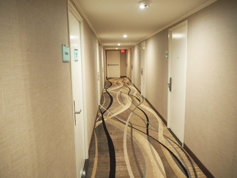 客室階廊下