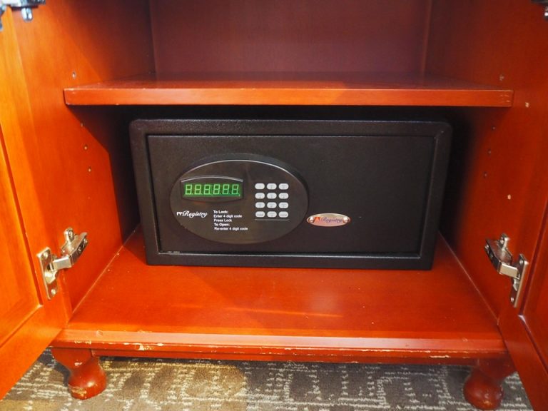 セーフティボックス閉じた状態