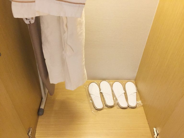 クローゼット下