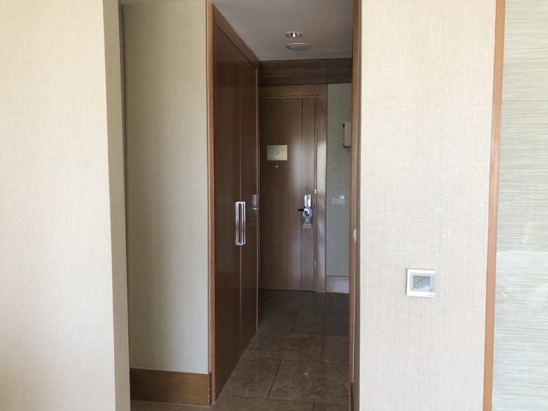 室内からクローゼット