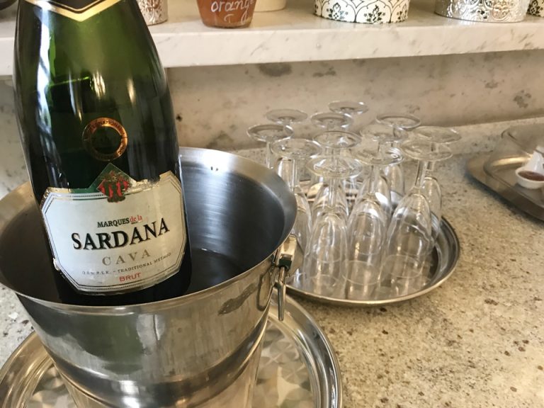 朝食スパークリングワイン