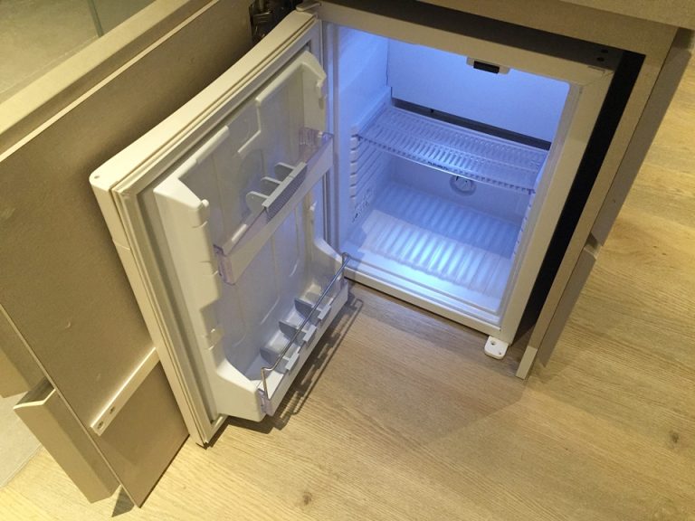 冷蔵庫(コーヒーフレッシュのみ)