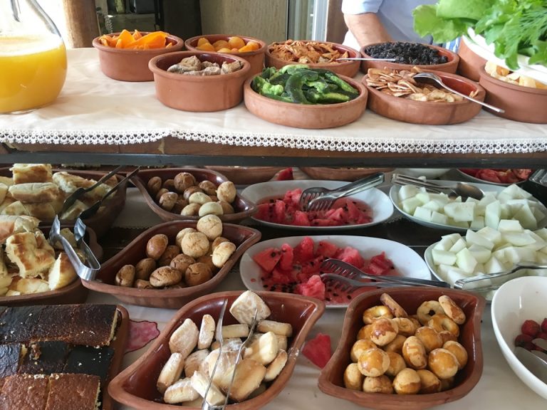 フルーツにパン