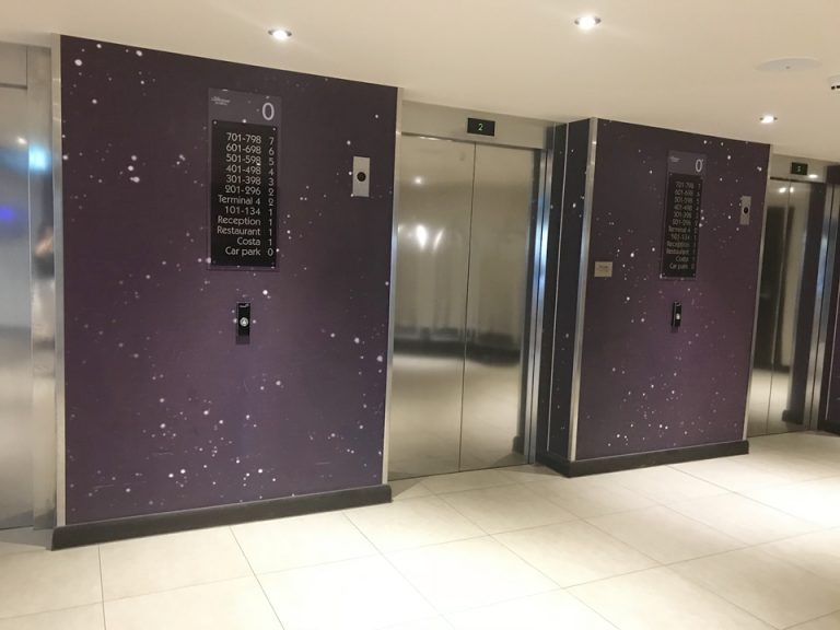 エレベーターホール