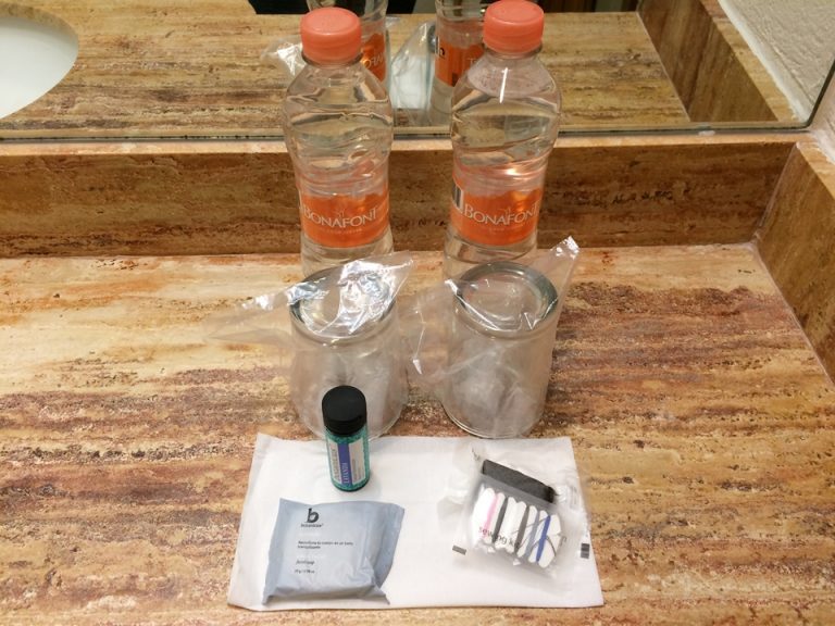 洗面所のセット