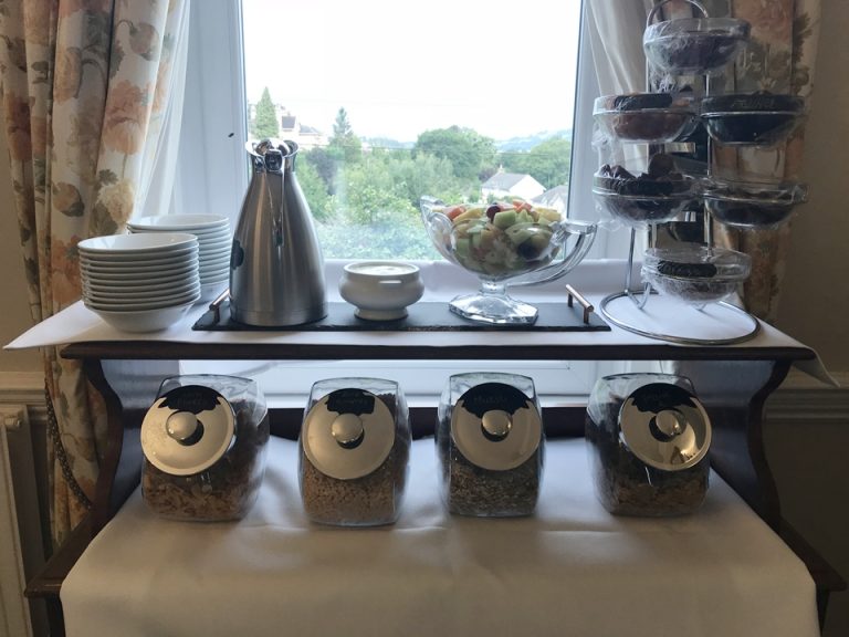 朝食ビュッフェ