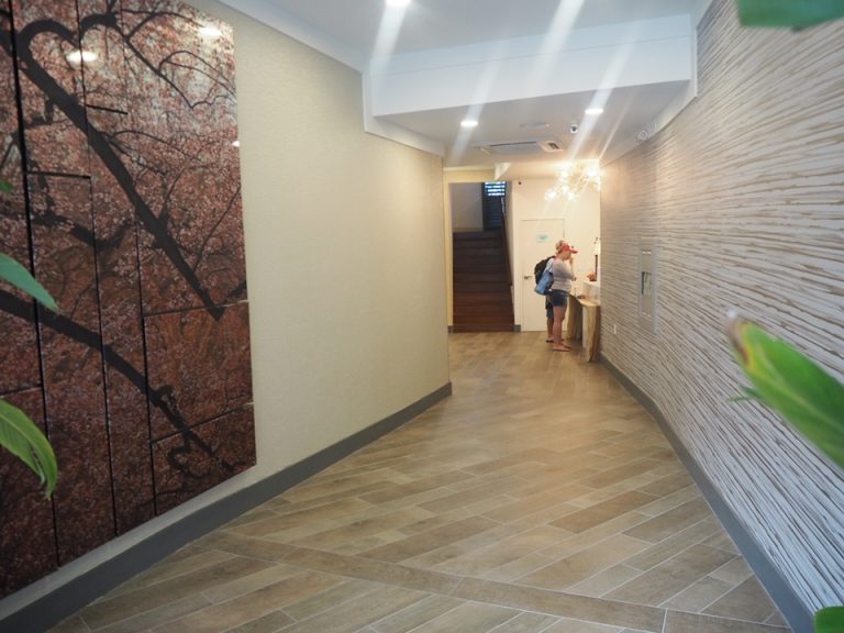 ホテルエントランスホール