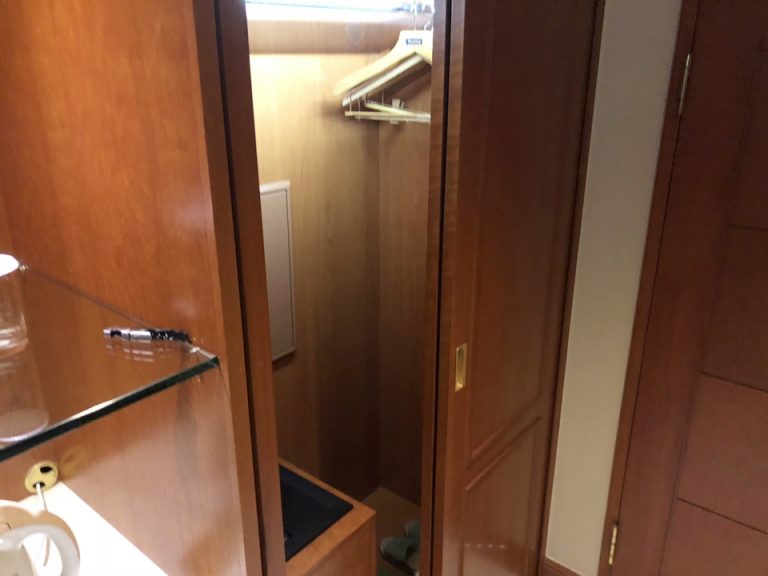 クローゼットの中