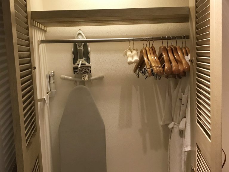 クローゼット(開けた状態)