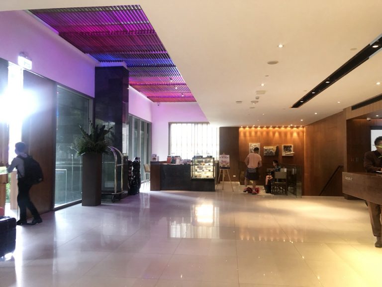 スッキリとしたエントランス