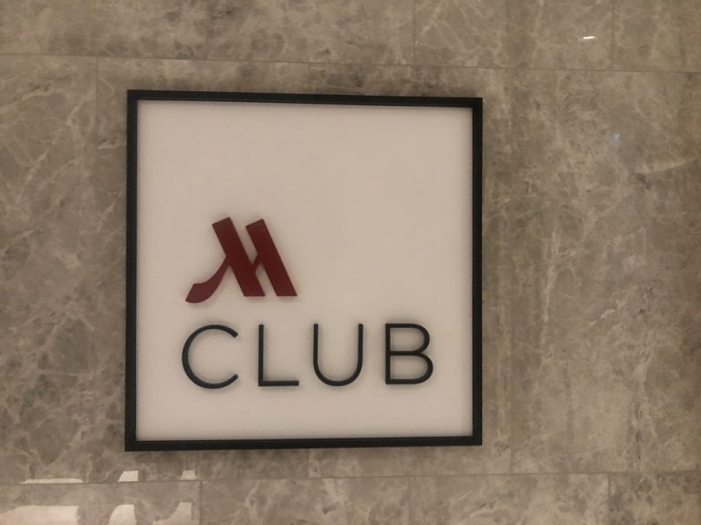 クラブラウンジの正式名称はMクラブ