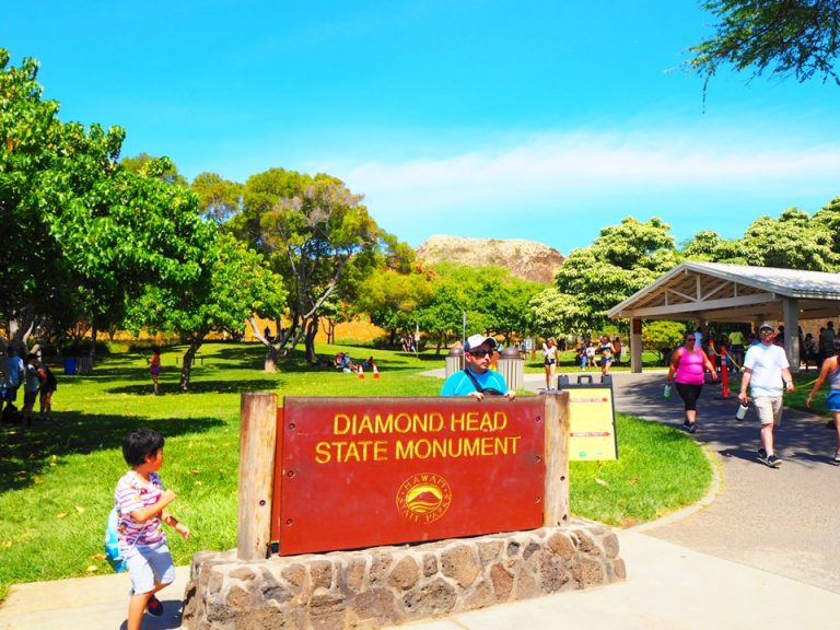 ダイヤモンドヘッドビジターセンター付近