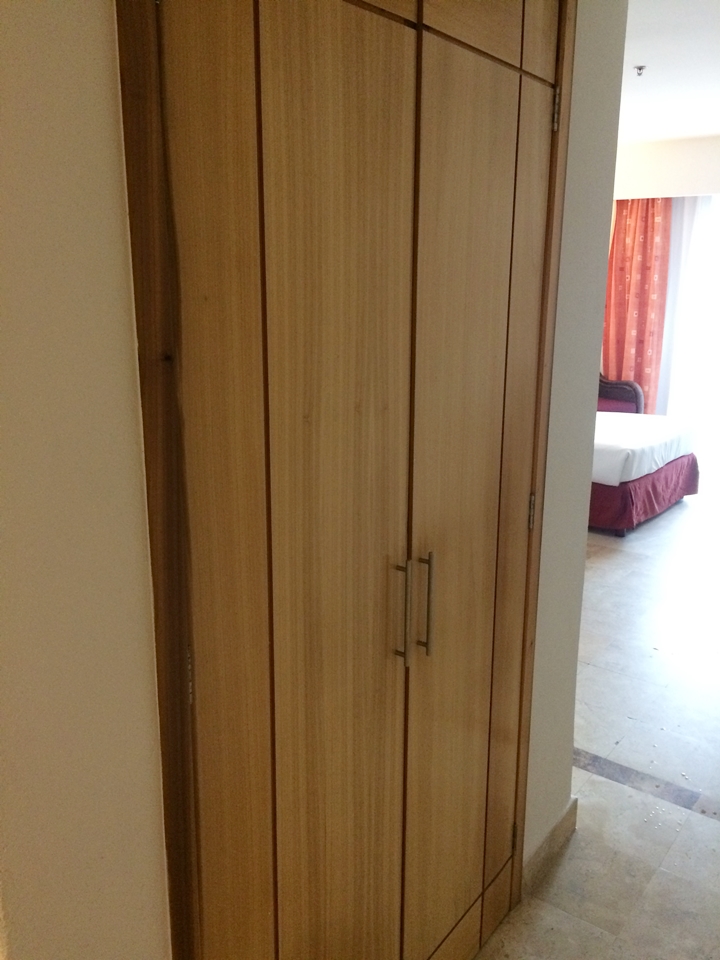 クローゼット外観