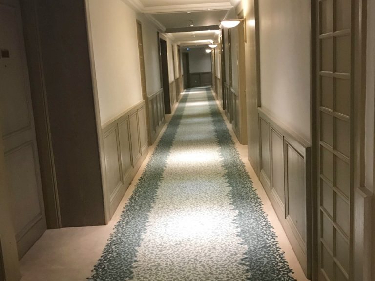 客室廊下全体