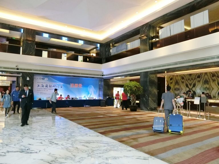 メインロビーCIMG7411