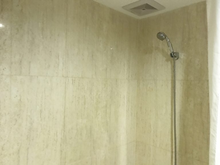 シャワー2