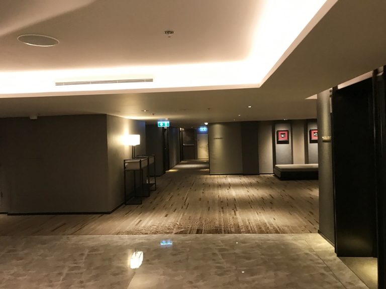 宿泊階 エレベーターホール3