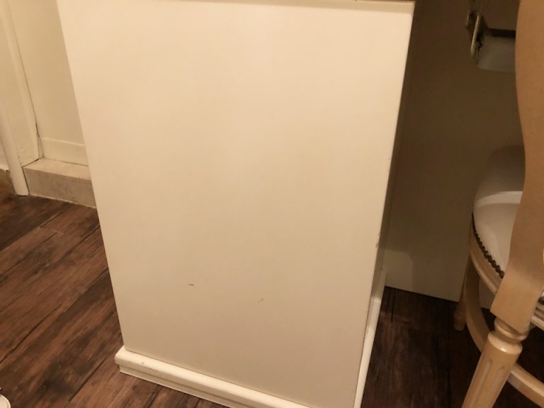 冷蔵庫(閉じた状態)