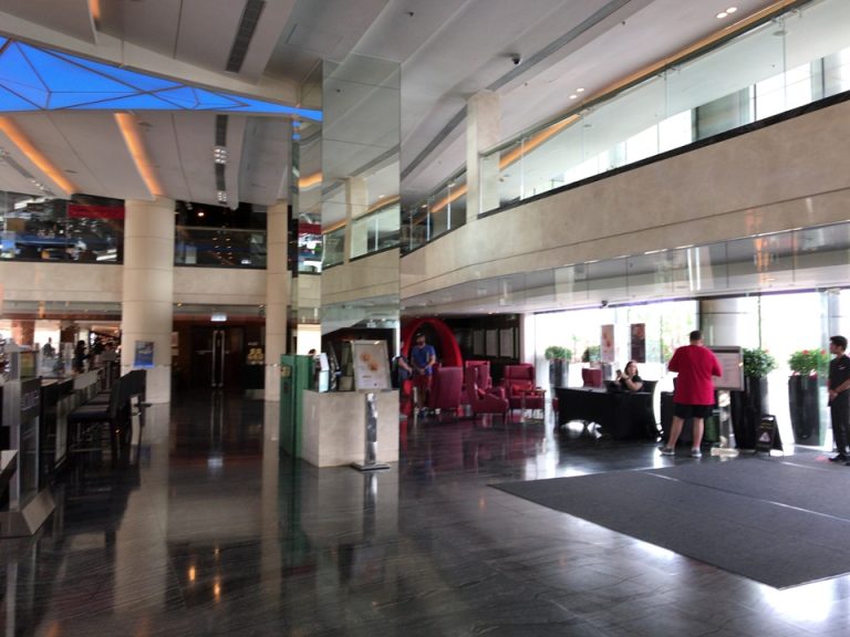 エントランス内1