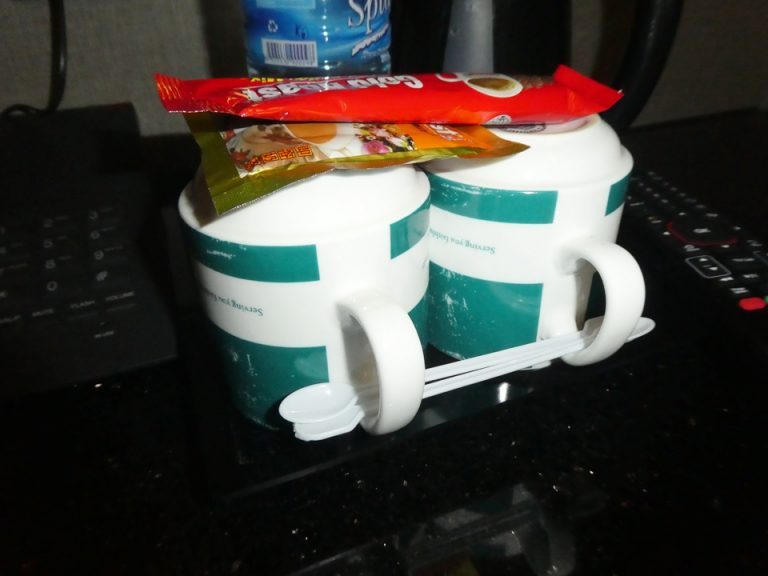 客室マグカップ