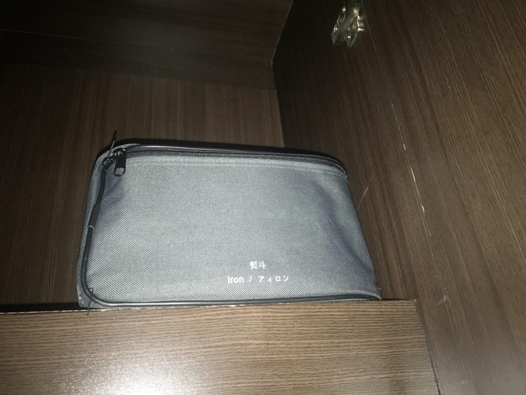 クローゼット内アイロン